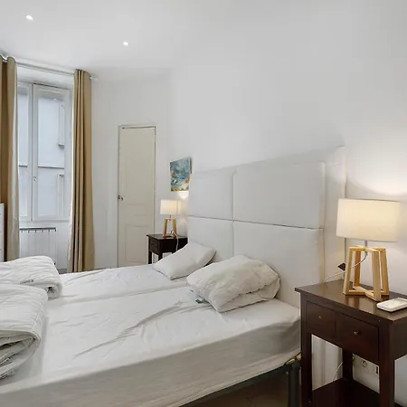 2 Bedroom Center דירה קאן