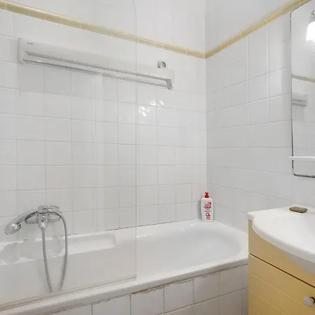 2 Bedroom Center * קאן