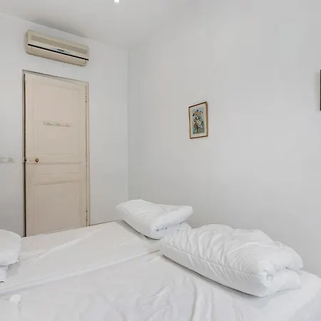 2 Bedroom Center Apartamento Cannes